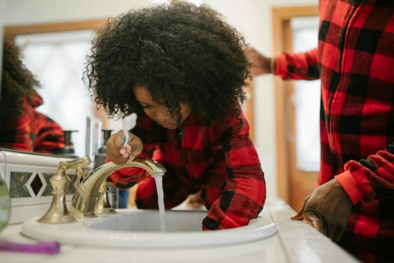 How a Chelsea Family Dentist MA Helps Families Build Lifelong Healthy Habits